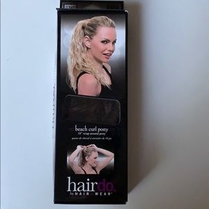 Hairdo Women’s 18” Beach Curl Pony R6/30H